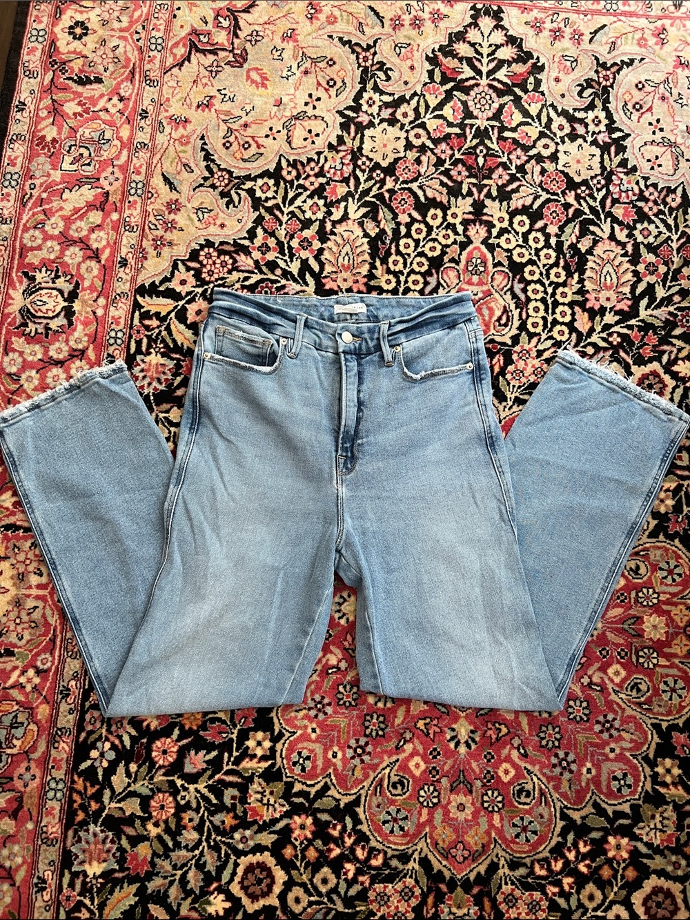 Good American Good Legs Straight high rise ankle  fray 30/10 petite